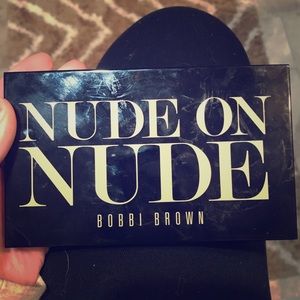 Bobbi Brown Nude On Nude Palette
